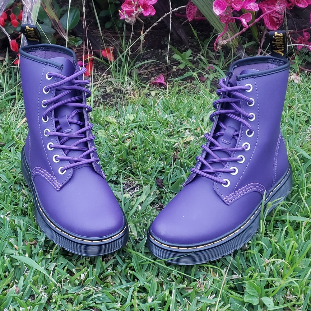 DR. MARTENS BOOTS PURPLE LEATHER New!